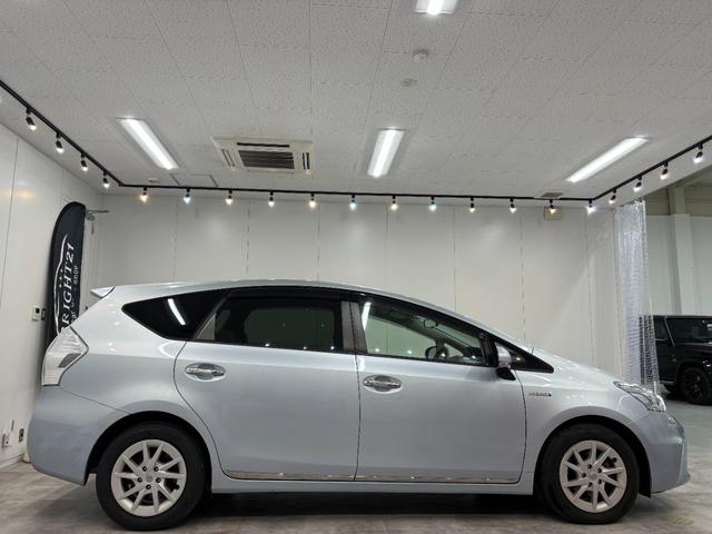 プリウスアルファ Ｇ　ユーザー買取　ＥＴＣ　バックカメラ　ナビ　ＴＶ　オートクルーズコントロール　アルミホイール　ヘッドライトウォッシャー　スマートキー　電動格納ミラー　ＣＶＴ　盗難防止システム　衝突安全ボディ　ＡＢＳ（14枚目）