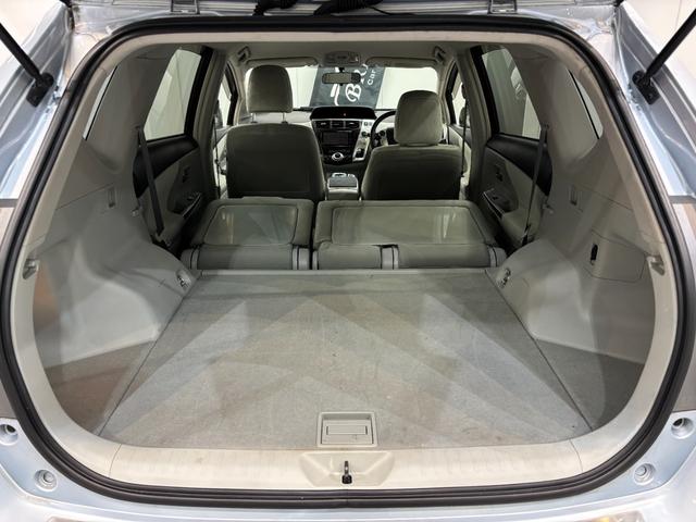 プリウスアルファ Ｇ　ユーザー買取　ＥＴＣ　バックカメラ　ナビ　ＴＶ　オートクルーズコントロール　アルミホイール　ヘッドライトウォッシャー　スマートキー　電動格納ミラー　ＣＶＴ　盗難防止システム　衝突安全ボディ　ＡＢＳ（31枚目）