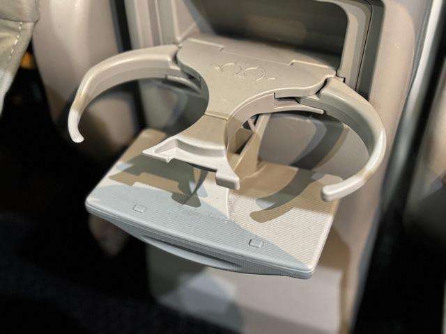 プリウスアルファ Ｇ　ユーザー買取　ＥＴＣ　バックカメラ　ナビ　ＴＶ　オートクルーズコントロール　アルミホイール　ヘッドライトウォッシャー　スマートキー　電動格納ミラー　ＣＶＴ　盗難防止システム　衝突安全ボディ　ＡＢＳ（32枚目）