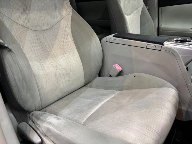 プリウスアルファ Ｇ　ユーザー買取　ＥＴＣ　バックカメラ　ナビ　ＴＶ　オートクルーズコントロール　アルミホイール　ヘッドライトウォッシャー　スマートキー　電動格納ミラー　ＣＶＴ　盗難防止システム　衝突安全ボディ　ＡＢＳ（39枚目）