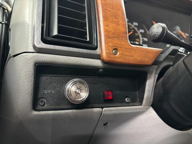 ＧＭＣバンデューラ ２５００　ユーザー買取　左ハンドル　記録簿　ドライブレコーダー　ＥＴＣ　パワーシート　アルミホイール　エアコン　パワーウィンドウ（7枚目）