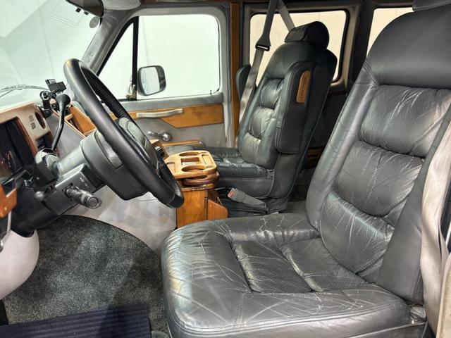 ＧＭＣバンデューラ ２５００　ユーザー買取　左ハンドル　記録簿　ドライブレコーダー　ＥＴＣ　パワーシート　アルミホイール　エアコン　パワーウィンドウ（10枚目）