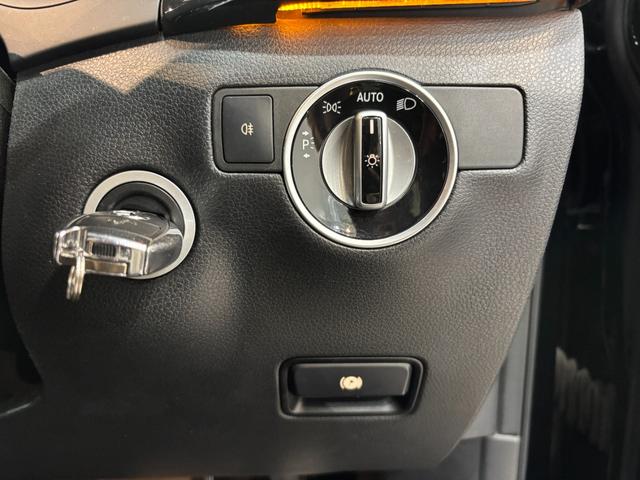 Ｂクラス Ｂ１８０　ブルーエフィシェンシー　ワンオーナー　ドライブレコーダー　ＥＴＣ　バックカメラ　ナビ　ＴＶ　クリアランスソナー　オートクルーズコントロール　オートライト　　キーレスエントリー　電動格納ミラー　ＡＴ　盗難防止システム　ＡＢＳ（9枚目）