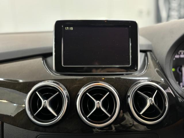 Ｂクラス Ｂ１８０　ブルーエフィシェンシー　ワンオーナー　ドライブレコーダー　ＥＴＣ　バックカメラ　ナビ　ＴＶ　クリアランスソナー　オートクルーズコントロール　オートライト　　キーレスエントリー　電動格納ミラー　ＡＴ　盗難防止システム　ＡＢＳ（33枚目）