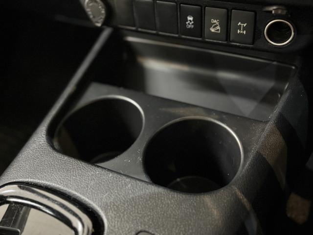 ハイラックス Z ブラックラリーエディション 4WD AT 衝突被害軽減システム オートクルーズコントロール レーンアシスト ドライブレコーダー ETC ナビ TV バックカメラ スマートキー 電動格納ミラー LEDヘッドランプ(33枚目)