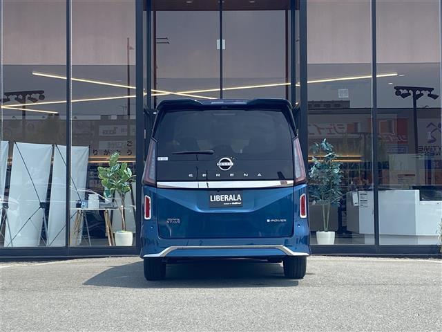 セレナ ｅ－パワー　ハイウェイスターＶ　・１オーナー・レーダークルーズコントロール・ナビ／ＵＳＢ／Ｂｌｕｅｔｏｏｔｈ／ＡｐｐｌｅＣａｒＰｌａｙ・全方位カメラ・ハーフレザーシート・フルセグ・ＥＴＣ・純正１６ＡＷ・プッシュスタート・スマートキー（23枚目）