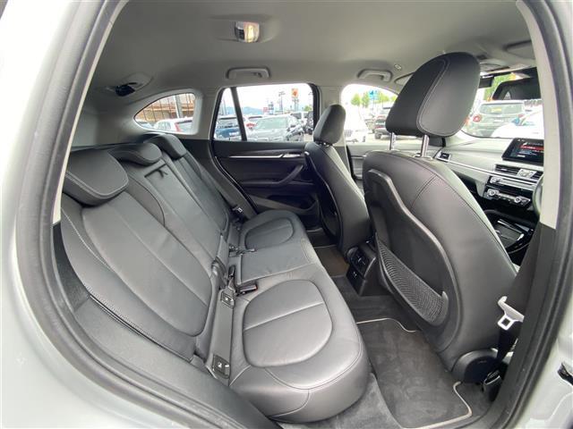 Ｘ１ ｘＤｒｉｖｅ　１８ｄ　ｘライン　・１オーナー・アダプティブクルーズコントロール・純正ナビ／ＵＳＢ／ＢＴ・バックカメラ・レザーシート／シートヒーター・ドライブレコーダー・フルセグ・ＥＴＣ・純正１８ＡＷ・ＬＥＤライト（12枚目）