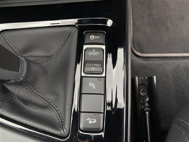 Ｘ１ ｘＤｒｉｖｅ　１８ｄ　ｘライン　・１オーナー・アダプティブクルーズコントロール・純正ナビ／ＵＳＢ／ＢＴ・バックカメラ・レザーシート／シートヒーター・ドライブレコーダー・フルセグ・ＥＴＣ・純正１８ＡＷ・ＬＥＤライト（32枚目）