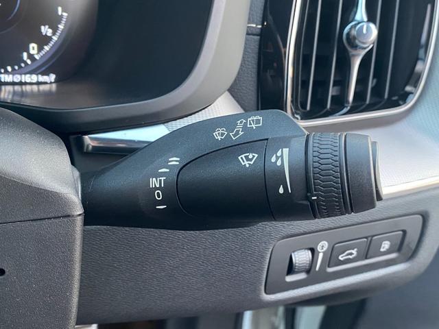 ＸＣ６０ Ｔ８　ポールスターエンジニアード　・サンルーフ・アダプティブクルーズコントロール・純正ナビ／ＢＴ／ＵＳＢ／ｃａｒｐｌａｙ・全方位カメラ・ハーフレザーシート／シートヒーター・ドライブレコーダー・フルセグ・ＥＴＣ・純正２１ＡＷ（23枚目）