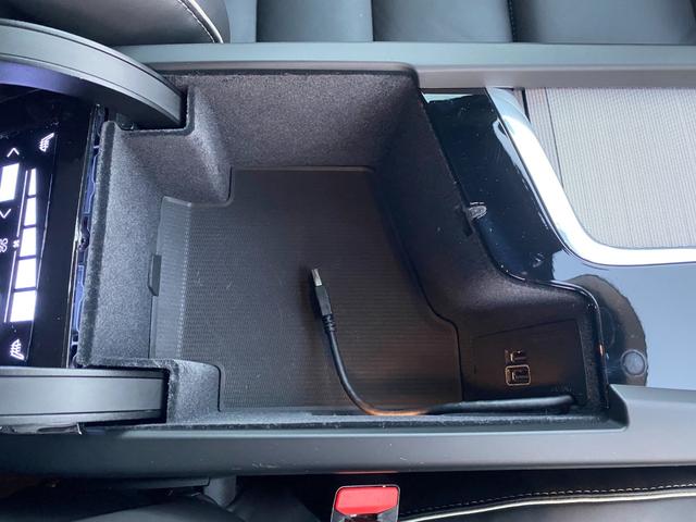 ＸＣ６０ Ｔ８　ポールスターエンジニアード　・サンルーフ・アダプティブクルーズコントロール・純正ナビ／ＢＴ／ＵＳＢ／ｃａｒｐｌａｙ・全方位カメラ・ハーフレザーシート／シートヒーター・ドライブレコーダー・フルセグ・ＥＴＣ・純正２１ＡＷ（39枚目）