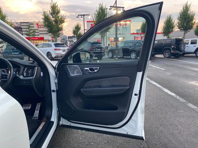 ＸＣ６０ Ｔ８　ポールスターエンジニアード　・サンルーフ・アダプティブクルーズコントロール・純正ナビ／ＢＴ／ＵＳＢ／ｃａｒｐｌａｙ・全方位カメラ・ハーフレザーシート／シートヒーター・ドライブレコーダー・フルセグ・ＥＴＣ・純正２１ＡＷ（43枚目）