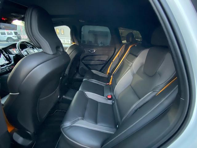 ＸＣ６０ Ｔ８　ポールスターエンジニアード　・サンルーフ・アダプティブクルーズコントロール・純正ナビ／ＢＴ／ＵＳＢ／ｃａｒｐｌａｙ・全方位カメラ・ハーフレザーシート／シートヒーター・ドライブレコーダー・フルセグ・ＥＴＣ・純正２１ＡＷ（55枚目）