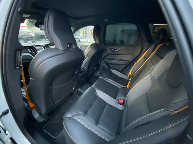 ＸＣ６０ Ｔ８　ポールスターエンジニアード　・サンルーフ・アダプティブクルーズコントロール・純正ナビ／ＢＴ／ＵＳＢ／ｃａｒｐｌａｙ・全方位カメラ・ハーフレザーシート／シートヒーター・ドライブレコーダー・フルセグ・ＥＴＣ・純正２１ＡＷ（56枚目）