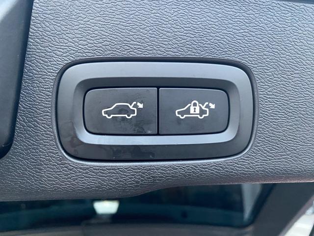 ＸＣ６０ Ｔ８　ポールスターエンジニアード　・サンルーフ・アダプティブクルーズコントロール・純正ナビ／ＢＴ／ＵＳＢ／ｃａｒｐｌａｙ・全方位カメラ・ハーフレザーシート／シートヒーター・ドライブレコーダー・フルセグ・ＥＴＣ・純正２１ＡＷ（58枚目）