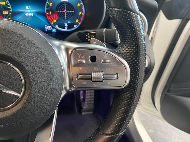 Ｃクラス Ｃ１８０クーペスポーツレザーエクスクルシブパッケージ　・サンルーフ・アダプティブクルーズコントロール・純正ナビ／ＢＴ／ＵＳＢ・バックカメラ・白革シート／シートヒーター・ドライブレコーダー・フルセグ・ＥＴＣ・純正１９ＡＷ・ＬＥＤライト・保証書・取扱説明書（7枚目）