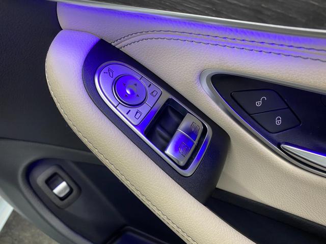 Ｃクラス Ｃ１８０クーペスポーツレザーエクスクルシブパッケージ　・サンルーフ・アダプティブクルーズコントロール・純正ナビ／ＢＴ／ＵＳＢ・バックカメラ・白革シート／シートヒーター・ドライブレコーダー・フルセグ・ＥＴＣ・純正１９ＡＷ・ＬＥＤライト・保証書・取扱説明書（24枚目）