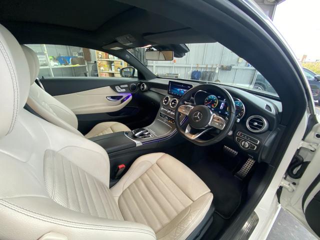 Ｃクラス Ｃ１８０クーペスポーツレザーエクスクルシブパッケージ　・サンルーフ・アダプティブクルーズコントロール・純正ナビ／ＢＴ／ＵＳＢ・バックカメラ・白革シート／シートヒーター・ドライブレコーダー・フルセグ・ＥＴＣ・純正１９ＡＷ・ＬＥＤライト・保証書・取扱説明書（34枚目）