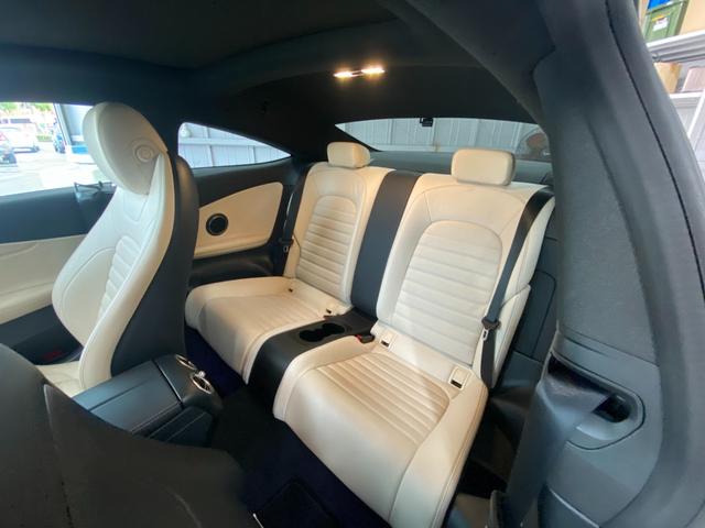 Ｃクラス Ｃ１８０クーペスポーツレザーエクスクルシブパッケージ　・サンルーフ・アダプティブクルーズコントロール・純正ナビ／ＢＴ／ＵＳＢ・バックカメラ・白革シート／シートヒーター・ドライブレコーダー・フルセグ・ＥＴＣ・純正１９ＡＷ・ＬＥＤライト・保証書・取扱説明書（39枚目）