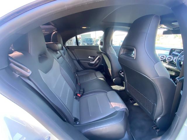 ＣＬＡクラス ＣＬＡ２００ｄ　ＡＭＧライン　・サンルーフ・アダプティブクルーズコントロール・純正ナビ／ＢＴ／ＵＳＢ・全方位カメラ・黒革シート／シートヒーター・フルセグ・ＥＴＣ・純正１８ＡＷ・保証書・取扱説明書・ＢＬＩＳ・ＬＥＤライト（13枚目）