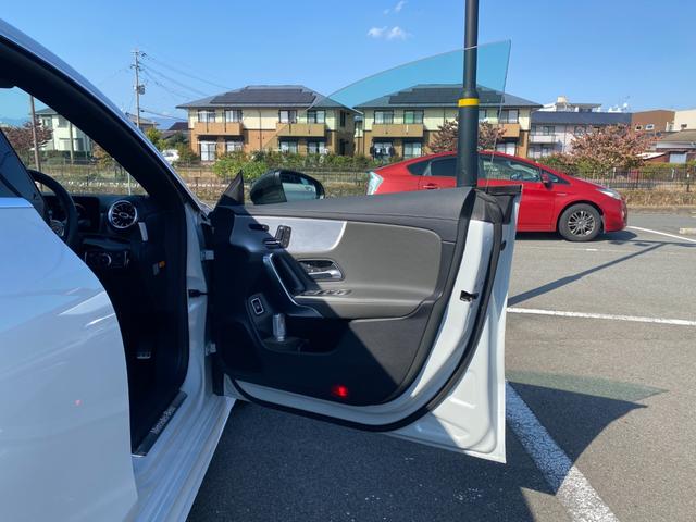 ＣＬＡクラス ＣＬＡ２００ｄ　ＡＭＧライン　・サンルーフ・アダプティブクルーズコントロール・純正ナビ／ＢＴ／ＵＳＢ・全方位カメラ・黒革シート／シートヒーター・フルセグ・ＥＴＣ・純正１８ＡＷ・保証書・取扱説明書・ＢＬＩＳ・ＬＥＤライト（41枚目）