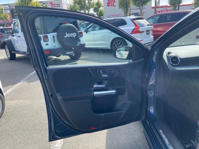 Bクラス B200d AMGライン ・1オーナー・アダプティブクルーズコントロール・純正ナビ/BT/USB/carplay・バックカメラ・ハーフレザーシート/シートヒーター・ドライブレコーダー・フルセグ・ETC・純正18AW(46枚目)