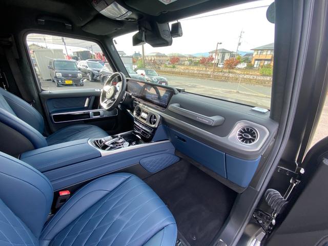 Ｇクラス Ｇ６３　マヌファクトゥーアエディション　・１オーナー・サンルーフ・アダプティブクルーズコントロール・純正ナビ／ＢＴ／ＵＳＢ・全方位カメラ・青革シート／シートヒーター／エアシート・ドライブレコーダー・フルセグ・ＥＴＣ・純正２１ＡＷ（50枚目）