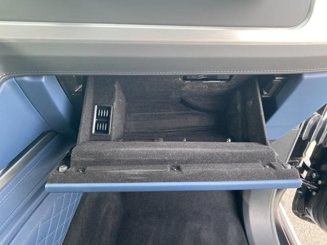 Ｇクラス Ｇ６３　マヌファクトゥーアエディション　・１オーナー・サンルーフ・アダプティブクルーズコントロール・純正ナビ／ＢＴ／ＵＳＢ・全方位カメラ・青革シート／シートヒーター／エアシート・ドライブレコーダー・フルセグ・ＥＴＣ・純正２１ＡＷ（51枚目）