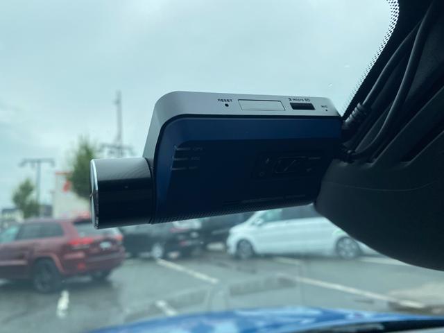 XC40 B4 AWD Rデザイン ・サンルーフ・アダプティブクルーズコントロール・純正ナビ/BT/USB/carplay・全方位カメラ・ハーフレザーシート/シートヒーター・ドライブレコーダー・フルセグ・ETC・純正19AW・LED(14枚目)