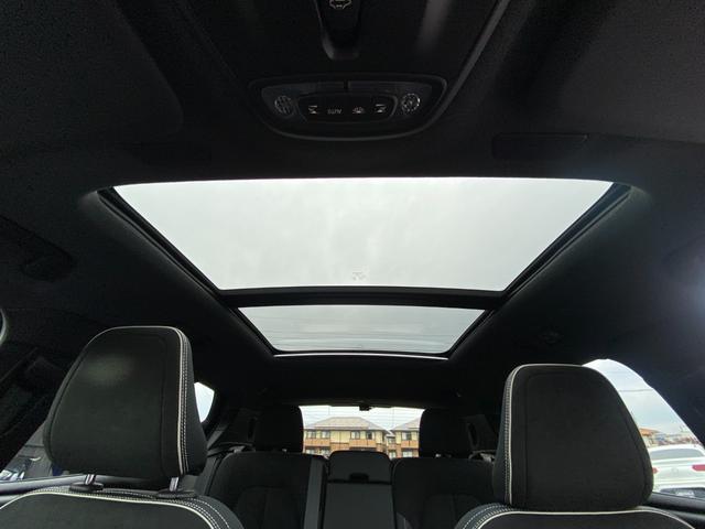 XC40 B4 AWD Rデザイン ・サンルーフ・アダプティブクルーズコントロール・純正ナビ/BT/USB/carplay・全方位カメラ・ハーフレザーシート/シートヒーター・ドライブレコーダー・フルセグ・ETC・純正19AW・LED(16枚目)