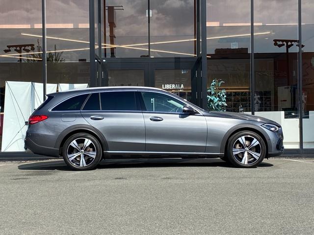 Ｃクラスオールテレイン Ｃ２２０ｄ　４マチック　オールテレイン　・アダプティブクルーズコントロール・純正ナビ／ＢＴ／ＵＳＢ・全方位カメラ・ハーフレザーシート／シートヒーター・フルセグ・ＥＴＣ・純正１８ＡＷ・ＬＥＤライト・ＢＬＩＳ（23枚目）