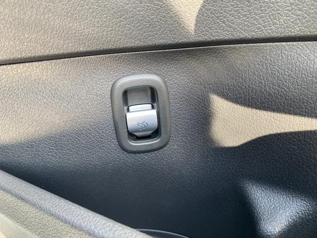 Ｃクラスオールテレイン Ｃ２２０ｄ　４マチック　オールテレイン　・アダプティブクルーズコントロール・純正ナビ／ＢＴ／ＵＳＢ・全方位カメラ・ハーフレザーシート／シートヒーター・フルセグ・ＥＴＣ・純正１８ＡＷ・ＬＥＤライト・ＢＬＩＳ（41枚目）