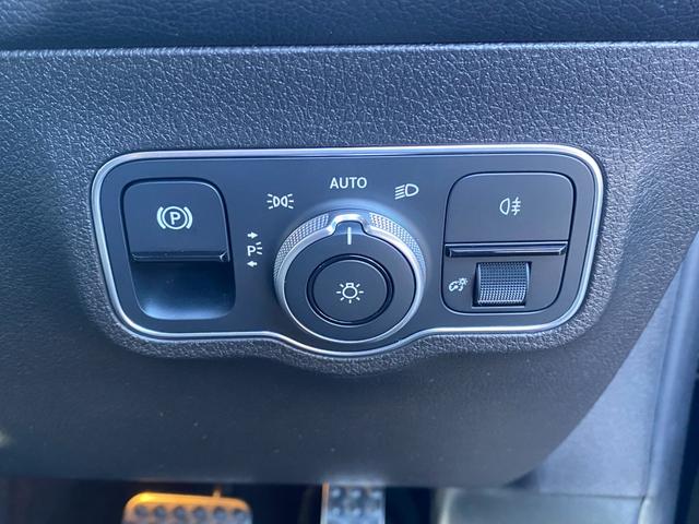 GLB GLB200d 4マチック AMGライン ・1オーナー・アダプティブクルーズコントロール・純正ナビ/BT/USB・全方位カメラハーフレザーシート/シートヒーター・純正ドライブレコーダー・フルセグ・ETC2.0・純正19AW・LEDライト(40枚目)