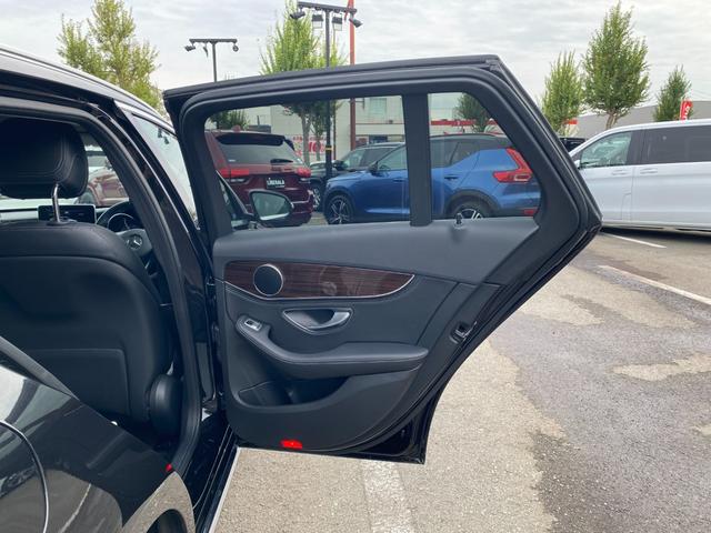 Cクラスステーションワゴン C200ステーションワゴン アバンギャルド ・アダプティブクルーズコントロール・純正ナビ/BT/USB・バックカメラ・ハーフレザーシート/シートヒーター・フルセグTV・ETC・純正17AW・LEDライト・パワーバックドア(43枚目)