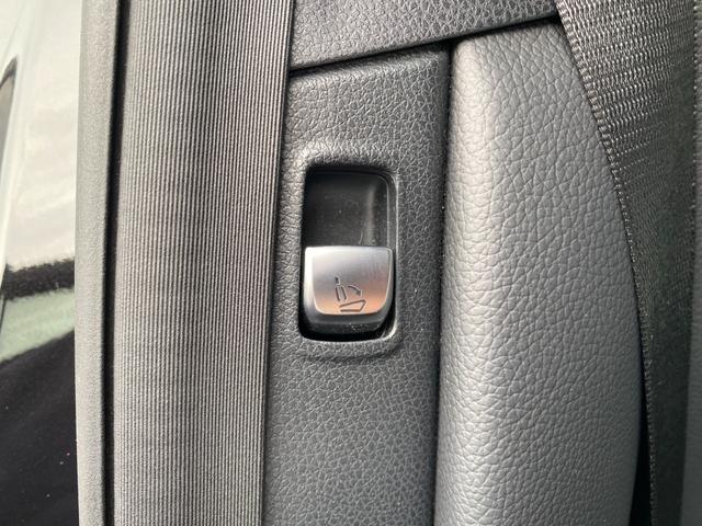 Cクラスステーションワゴン C200ステーションワゴン アバンギャルド ・アダプティブクルーズコントロール・純正ナビ/BT/USB・バックカメラ・ハーフレザーシート/シートヒーター・フルセグTV・ETC・純正17AW・LEDライト・パワーバックドア(46枚目)