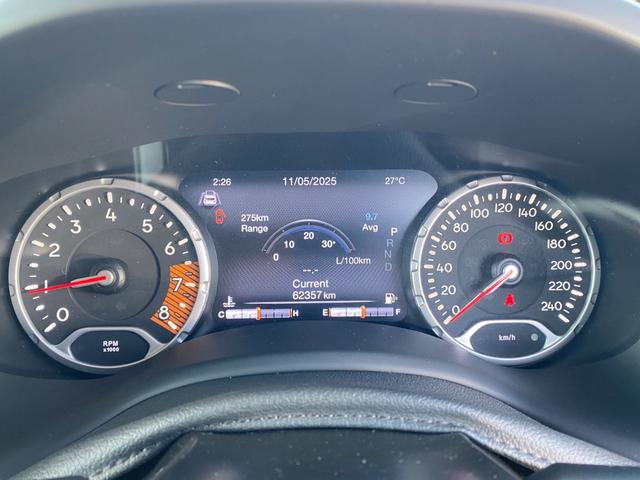 ジープ・レネゲード トレイルホーク ・クルーズコントロール・純正ナビ/Bluetooth/USB/AUX・バックカメラ・ドライブレコーダー・フルセグ・ETC・純正17AW・LEDライト・ブラインドスポット・ダウンヒルアシスト(21枚目)