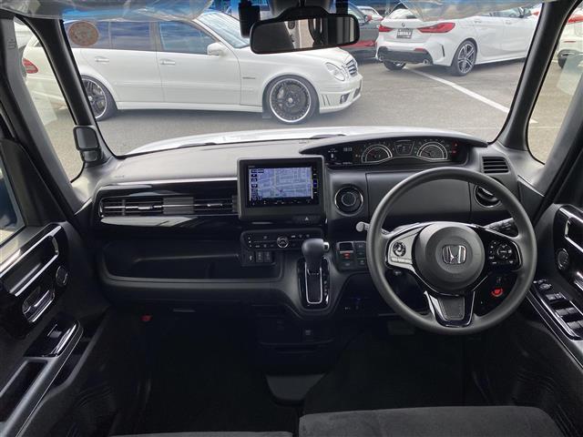 N-BOXカスタム L ・クルーズコントロール・純正ナビ/Bluetooth/USB/AUX/iPod/CD/DVD・バックカメラ・布シート/シートヒーター・ドライブレコーダー・フルセグ・ETC・純正14AW(3枚目)