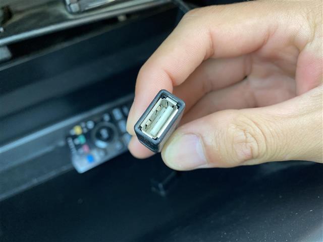 エクシーガ ２．０ｉ－Ｓ　・サンルーフ・クルーズコントロール・純正ナビ／Ｂｌｕｅｔｏｏｔｈ／ＵＳＢ・Ｄ席パワーシート・ＤＴＶ・ＥＴＣ・純正１７ＡＷ・保証書・取扱説明書（32枚目）