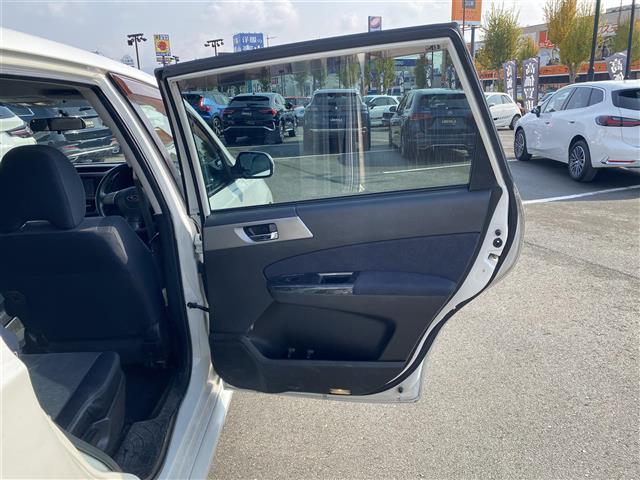 エクシーガ ２．０ｉ－Ｓ　・サンルーフ・クルーズコントロール・純正ナビ／Ｂｌｕｅｔｏｏｔｈ／ＵＳＢ・Ｄ席パワーシート・ＤＴＶ・ＥＴＣ・純正１７ＡＷ・保証書・取扱説明書（38枚目）