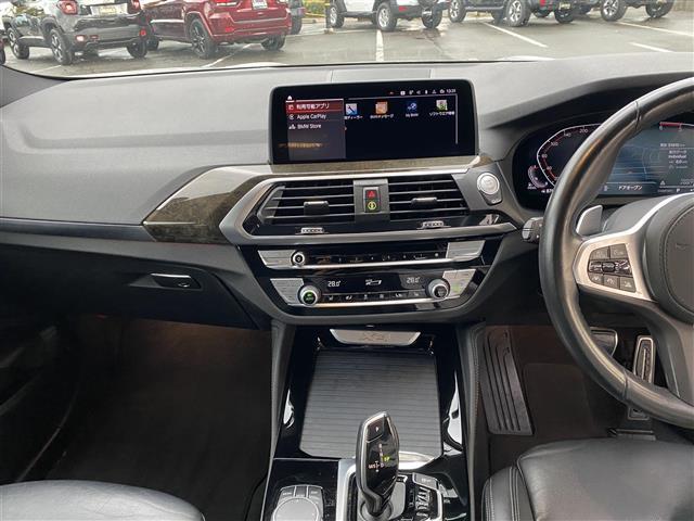 Ｘ４ ｘＤｒｉｖｅ　２０ｄ　Ｍスポーツ　・アクティブクルーズコントロール・純正ナビ／Ｂｌｕｅｔｏｏｔｈ／ＵＳＢ／ｃａｒｐｌａｙ・全方位カメラ・黒革シート／シートヒーター・ドライブレコーダー・フルセグテレビ・ＥＴＣ・純正２０ＡＷ・ＬＥＤライト（7枚目）