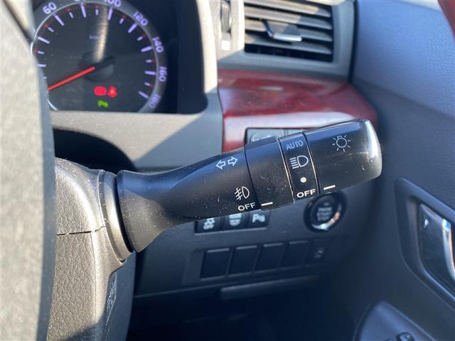 ヴェルファイア ２．４Ｚ　・純正ナビ／ＡＵＸ／ＳＤ・バックカメラ・ワンセグテレビ・ＥＴＣ・純正１８ＡＷ・取扱説明書・保証書・フリップダウンモニター（31枚目）