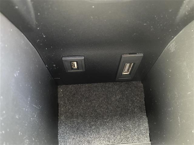 Ａクラス ４マチック　エディション１　・クルーズコントロール・純正ナビ／Ｂｌｕｅｔｏｏｔｈ／ＵＳＢ・バックカメラ・ＡＭＧパフォーマンスシート／シートヒーター・ドライブレコーダー・ＤＴＶ・ＥＴＣ・純正１９ＡＷ・ブラインドスポット（33枚目）