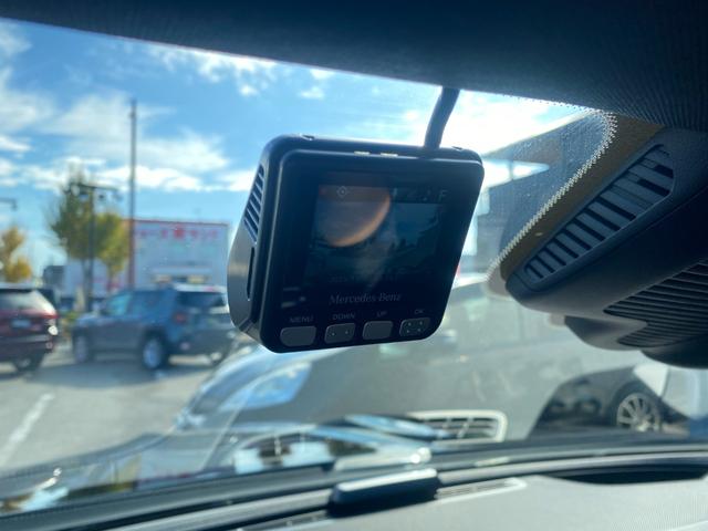 ＣＬＳクラス ＣＬＳ２２０ｄ　スポーツ　エクスクルーシブパッケージ　・サンルーフ・アダプティブクルーズコントロール・純正ナビ／Ｂｌｕｅｔｏｏｔｈ／ＵＳＢ・全方位カメラ・黒革シート／シートヒーター／エアシート・純正ドライブレコーダー・ＥＴＣ・純正１９ＡＷ・ＬＥＤライト（15枚目）