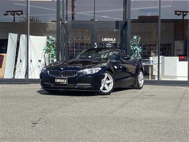 Ｚ４ ｓＤｒｉｖｅ２３ｉ　・純正ナビ／ＡＵＸ／ＣＤ／ＤＶＤ・ワンセグテレビ・ミラー型ＥＴＣ・純正１７ＡＷ・ハードトップルーフ・オートライト・スポーツモード切替（2枚目）