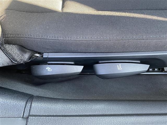 Ｚ４ ｓＤｒｉｖｅ２３ｉ　・純正ナビ／ＡＵＸ／ＣＤ／ＤＶＤ・ワンセグテレビ・ミラー型ＥＴＣ・純正１７ＡＷ・ハードトップルーフ・オートライト・スポーツモード切替（16枚目）