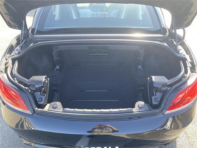 Ｚ４ ｓＤｒｉｖｅ２３ｉ　・純正ナビ／ＡＵＸ／ＣＤ／ＤＶＤ・ワンセグテレビ・ミラー型ＥＴＣ・純正１７ＡＷ・ハードトップルーフ・オートライト・スポーツモード切替（17枚目）