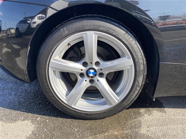 Ｚ４ ｓＤｒｉｖｅ２３ｉ　・純正ナビ／ＡＵＸ／ＣＤ／ＤＶＤ・ワンセグテレビ・ミラー型ＥＴＣ・純正１７ＡＷ・ハードトップルーフ・オートライト・スポーツモード切替（27枚目）