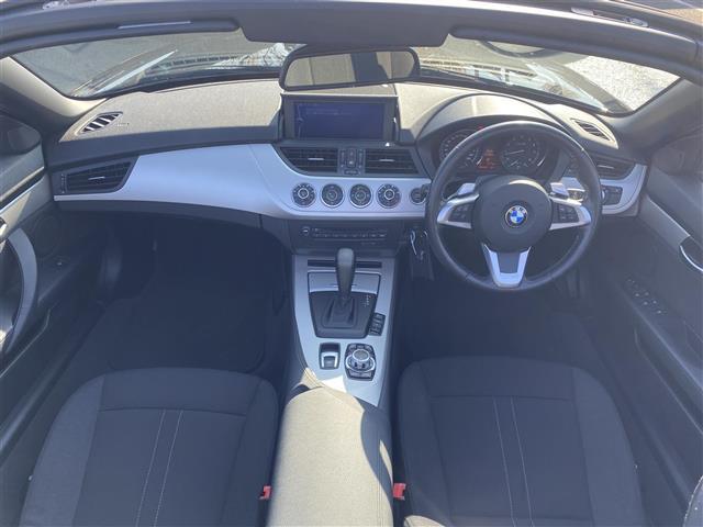 Ｚ４ ｓＤｒｉｖｅ２３ｉ　・純正ナビ／ＡＵＸ／ＣＤ／ＤＶＤ・ワンセグテレビ・ミラー型ＥＴＣ・純正１７ＡＷ・ハードトップルーフ・オートライト・スポーツモード切替（42枚目）