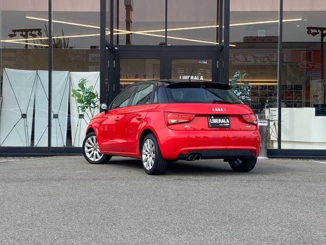 Ａ１スポーツバック １．４ＴＦＳＩ　純正ナビ　地デジ　Ｂｌｕｅｔｏｏｔｈ　ＤＶＤ再生　　記録簿　プッシュスタート　革巻きステアリング　パドルシフト　ステアリングスイッチ　電動格納ミラー　ウィンカーミラー　ミラーヒーター　　オートライト（20枚目）