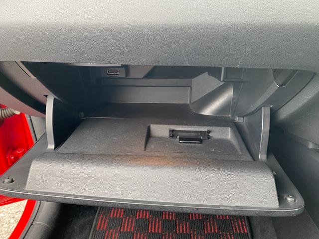 Ａ１スポーツバック １．４ＴＦＳＩ　純正ナビ　地デジ　Ｂｌｕｅｔｏｏｔｈ　ＤＶＤ再生　　記録簿　プッシュスタート　革巻きステアリング　パドルシフト　ステアリングスイッチ　電動格納ミラー　ウィンカーミラー　ミラーヒーター　　オートライト（45枚目）