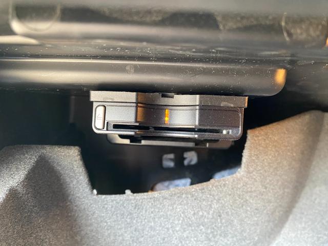 CLAクラス シューティングブレーク CLA180 シューティングブレーク AMGスタイル ・レーダーセーフティPKG・純正HDDナビ/CD/DVD/USB/BT・バックカメラ・ハーフレザーシート/シートヒーター・地デジ・パドルシフト・ETC・コーナーセンサー・PWバックドア・保証書(15枚目)